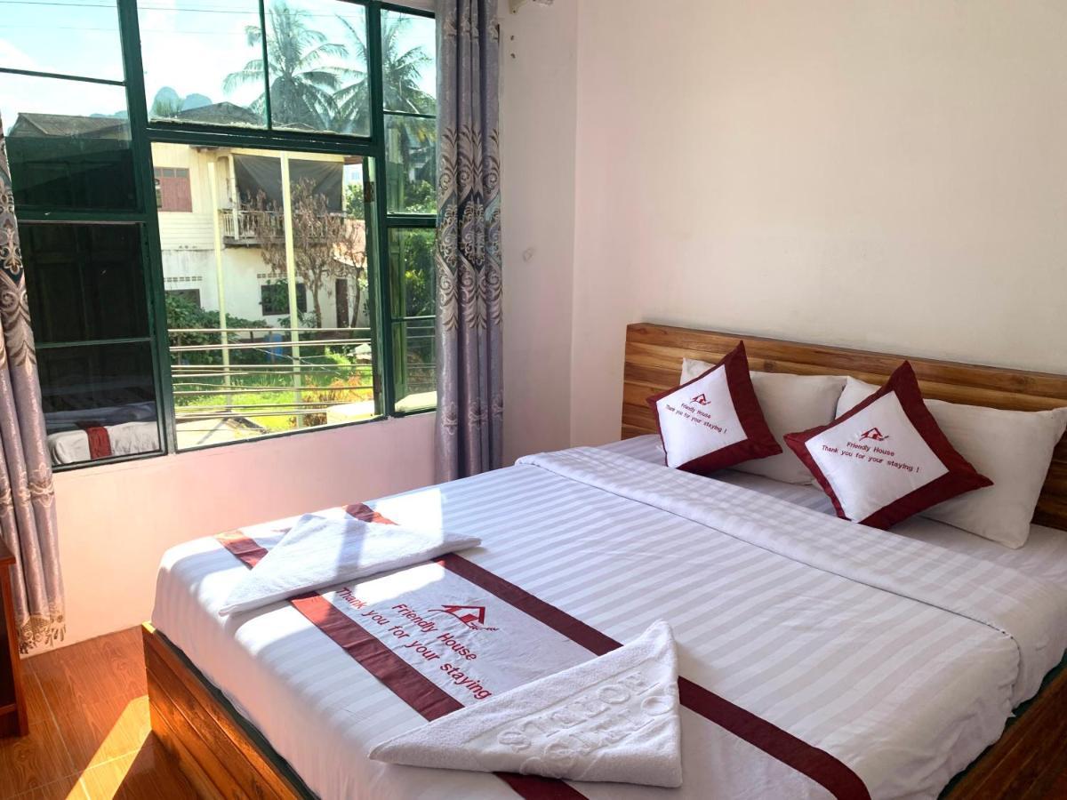 Vang Vieng Lily Backpackers Hostel Zewnętrze zdjęcie